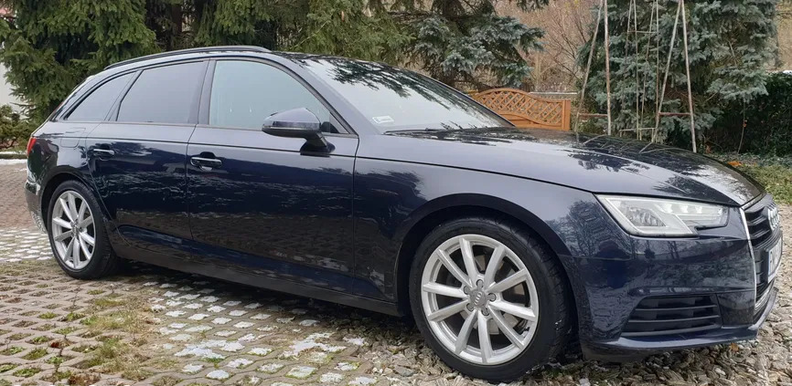 wielkopolskie Audi A4 cena 66900 przebieg: 182000, rok produkcji 2016 z Sokołów Małopolski
